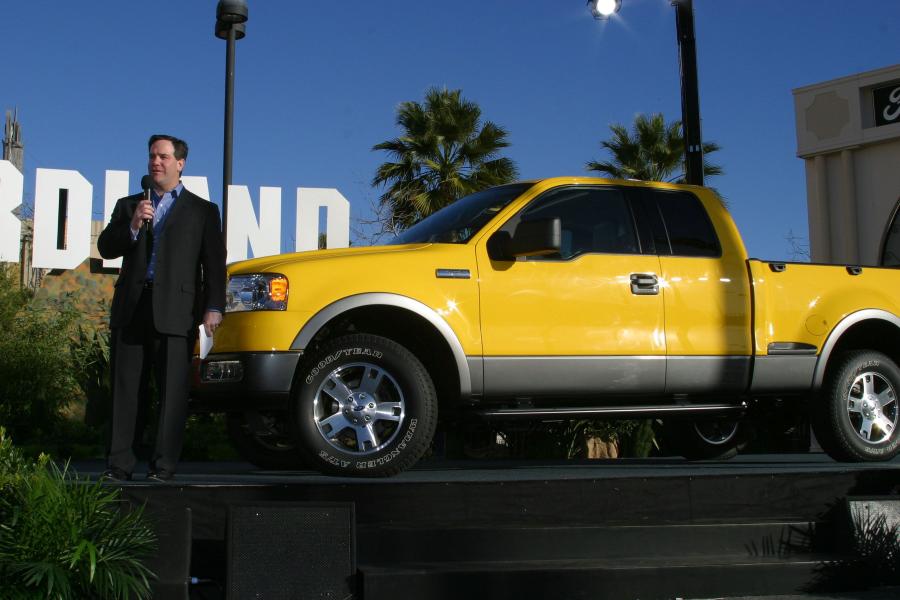  Ford F-150 FX4 2004 года  (фото 3 из 35)